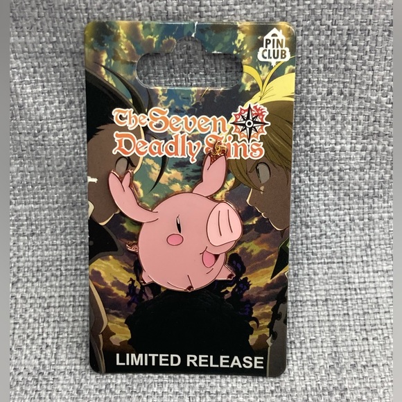Seven Deadly Sins Anime Enamel Pin Hawk - Picture 1 of 4